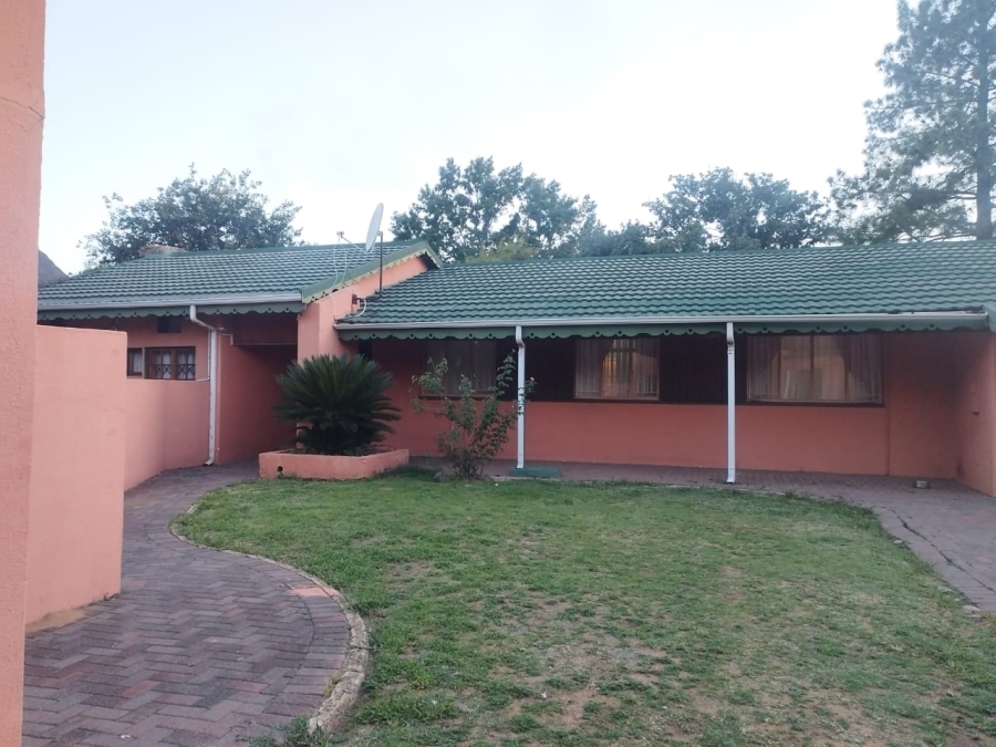 4 Bedroom Property for Sale in Sasolburg Ext 4 Free State